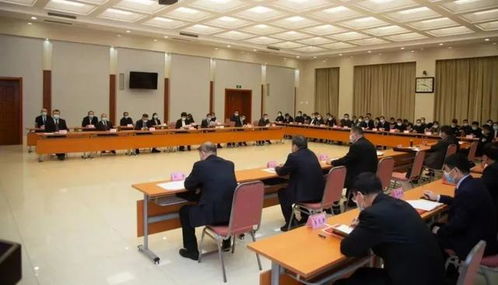 秦伟同志受聘为肥城市人大常委会法律咨询委员会委员，为法治建设注入新动力